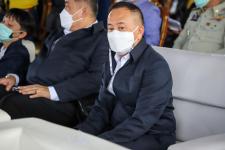 ายกองค์การบริหารส่วนจังหวัดตาก พร้อมด้วย ว่าที่ ดร.ฑีฆะพล ทวีเกื้อกูลกิจ รองนายกองค์การบริหารส่วนจังหวัดตาก ร่วมต้อนรับ พลเอกประวิตร วงษ์สุวรรณ รองนายกรัฐมนตรี และคณะ 