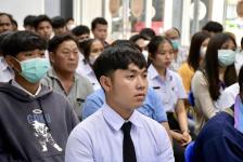 นายกองค์การบริหารส่วนจังหวัดตาก เป็นประธานในพิธีมอบสื่อการเรียนการสอน (สื่อเทคโนโลยีสารสนเทศ)