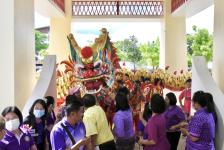 คณะผู้บริหาร สมาชิกสภาองค์การบริหารส่วนจังหวัดตาก หัวหน้าส่วนราชการ พนักงานจ้าง สังกัดองค์การบริหารส่วนจังหวัดตาก ร่วมต้อนรับคณะจากศาลเจ้าปุงเถ่ากง ในกิจกรรมประเพณีงานแห่เจ้า งานงิ้วประจำปี 2566