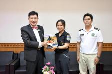 นางสาวณัตฑิตา พรมจวง หัวหน้าอุทยานแห่งชาติดอยสอยมาลัย-ไม้กลายเป็นหิน พร้อมด้วยเจ้าหน้าที่ เข้าพบ นายณัฐวุฒิ ทวีเกื้อกูลกิจ นายกองค์การบริหารส่วนจังหวัดตาก