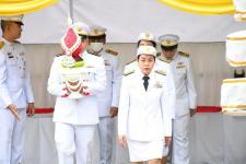อบจ.ตาก ร่วมพิธีวางพานพุ่มเนื่องในวันสมเด็จพระเจ้าตากสินมหาราช ประจำปี 2568 