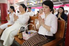องค์การบริหารส่วนจังหวัดตาก ร่วมทำบุญตักบาตร