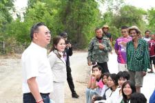 นายก อบจ.ตาก ลงพื้นที่ตรวจติดตามงานปรับปรุงถนนในพื้นที่ ต.โป่งแดง เชื่อม ต.น้ำรึม อ.เมือง จ.ตาก