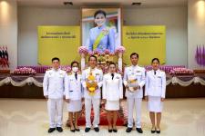  อบจ.ตาก เข้าร่วมพิธีจริญพระพุธมนต์สมโภชพระพุทธรูปสำคัญประจำจังหวัดตากพิธีถวายเครื่องราชสักการะและวางพานพุ่ม และพิธีจุดเทียนถวายพระพรชัยมงคล